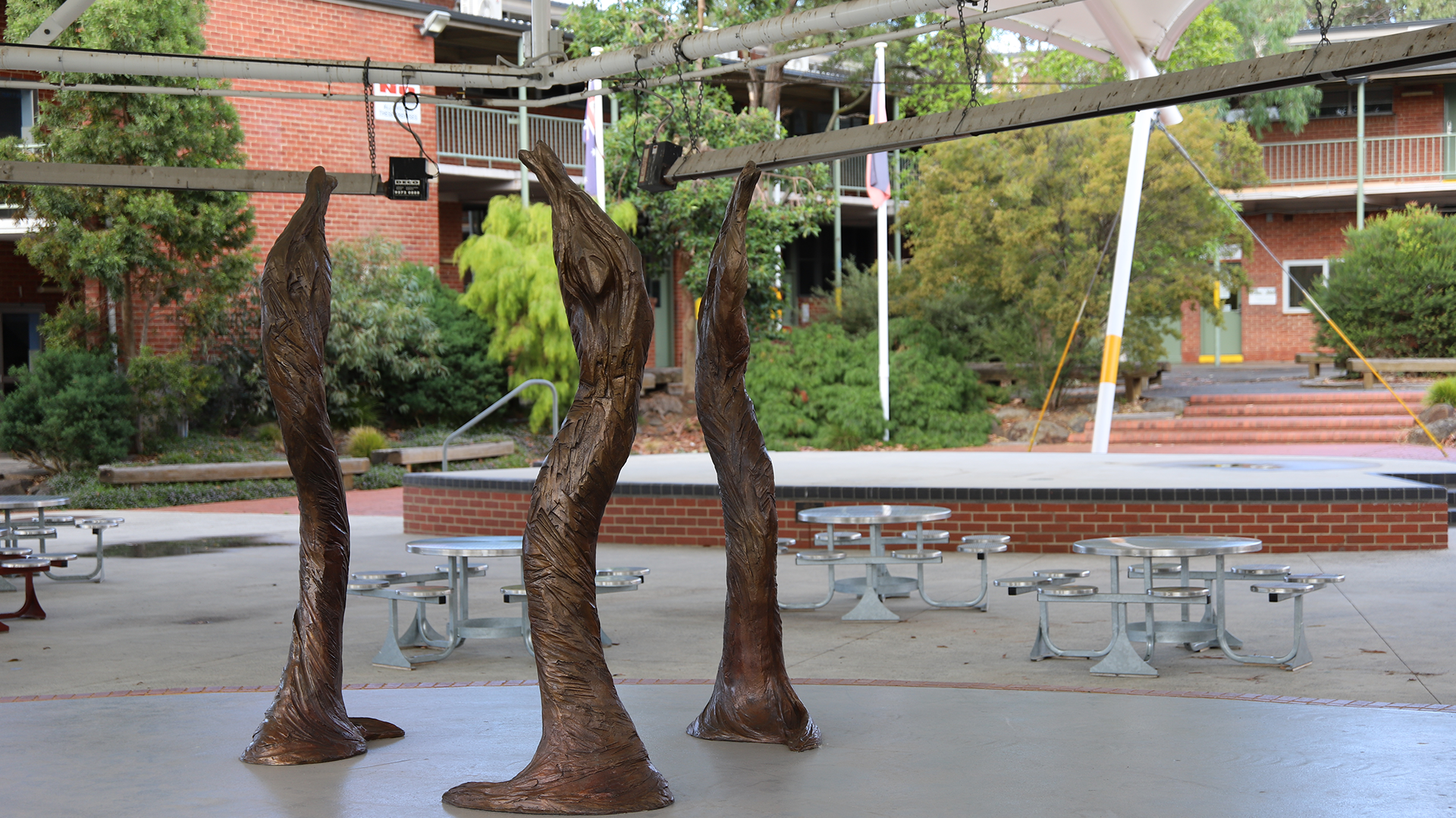 RW Aquinas courtyard