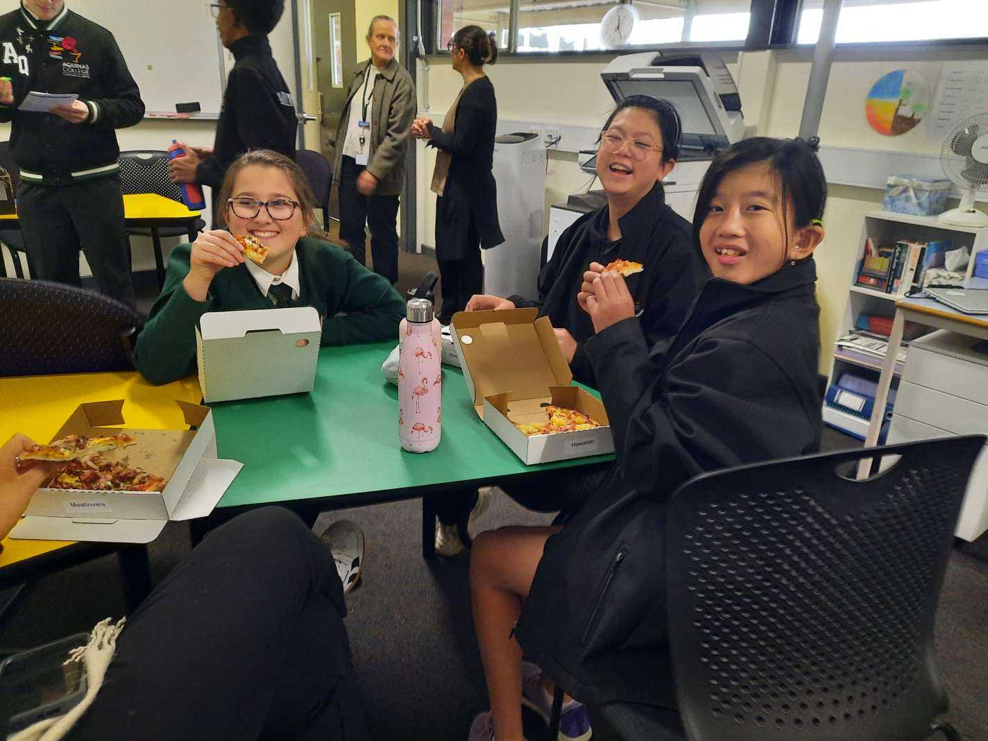 Pizza lunch Alexandra crystal